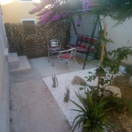 Apartmani Dotur สปลิท ภายนอก รูปภาพ